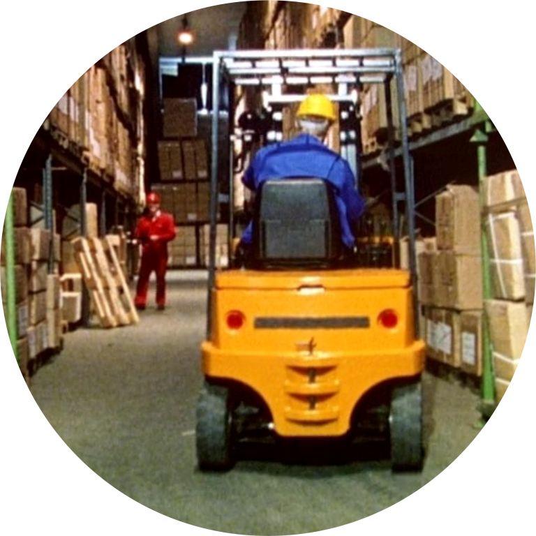 Водитель погрузчика до 4 кВт. Трактористы-машинисты погрузчиков, дорожно-строительных машин, квадроциклов, снегоходов